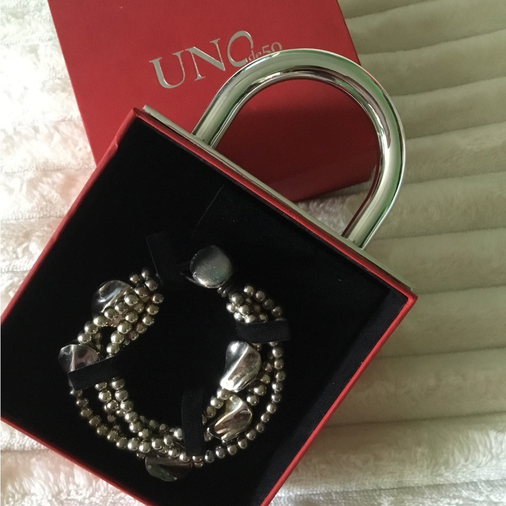 UNO de 50 Silver Multi-Strand Beaded Bracelet w Sculpted Accents INCLUDING COA